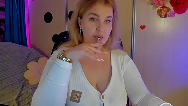 CoraSwon online show from 27, 11, 2025