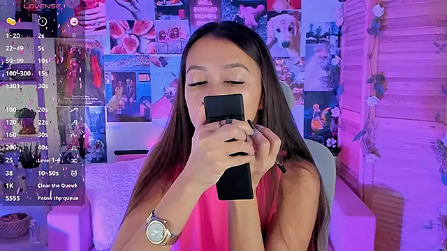 LanaBaker online show from 17, 2, 2025