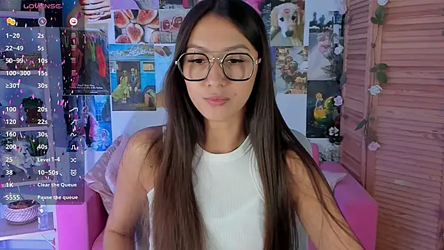 LanaBaker online show from 28, 2, 2025