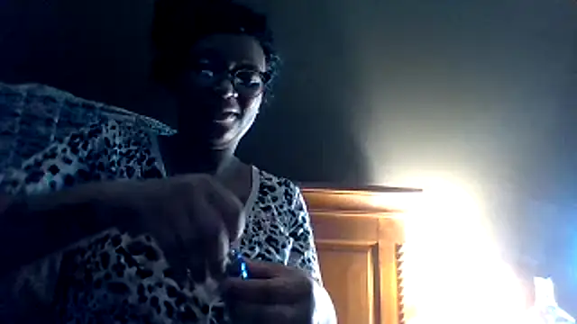 Snapshot of KLoveeee chatting on 12, 1, 2025 KLoveeee online show from 12, 1, 2025