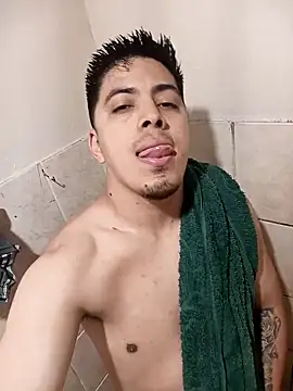 Snapshot of Fiel77 chatting on 24, 4, 2026 Fiel77 online show from 24, 4, 2026