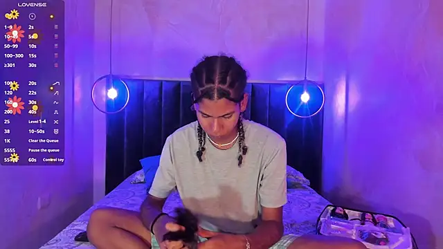 Maxim-Walker online show from 8, 11, 2025