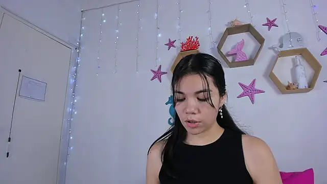 Emiily Parkerr online show from 18, 2, 2025