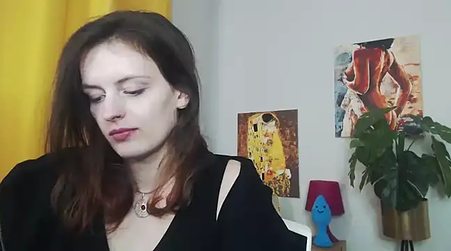 juicyNadine online show from 25, 2, 2025