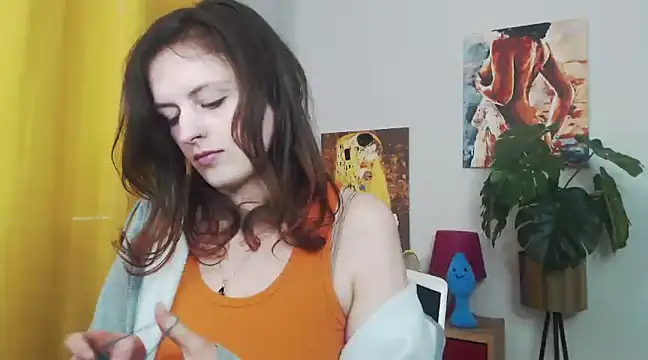 juicyNadine online show from 6, 3, 2025