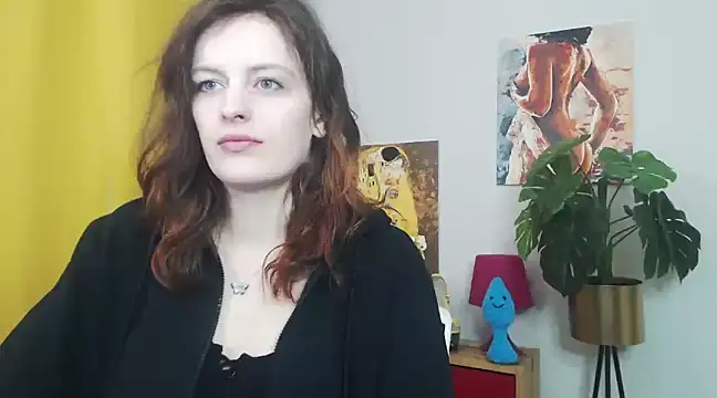 juicyNadine online show from 10, 3, 2025