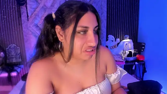 Snapshot of CANDYGABYY chatting on 30, 10, 2025 CANDYGABYY online show from 30, 10, 2025