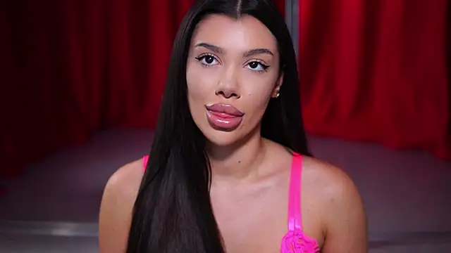 Snapshot of NatyDesiree chatting on 24, 1, 2025 NatyDesiree online show from 24, 1, 2025