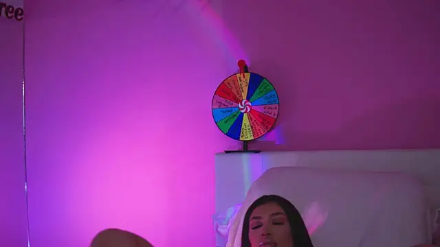 Snapshot of NatyDesiree chatting on 20, 2, 2025 NatyDesiree online show from 20, 2, 2025