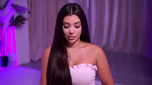 Snapshot of NatyDesiree chatting on 9, 3, 2026 NatyDesiree online show from 9, 3, 2026