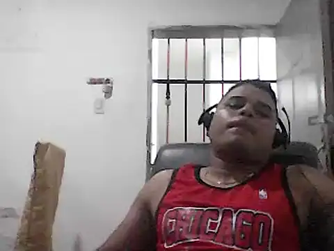 Snapshot of SaucyAffair0 chatting on 8, 3, 2025 SaucyAffair0 online show from 8, 3, 2025