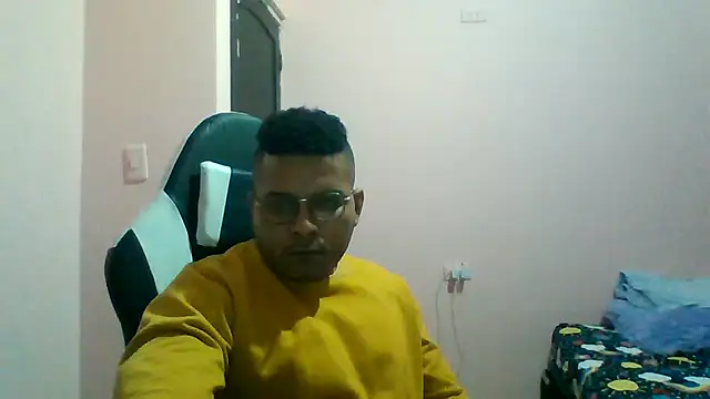 Snapshot of SaucyAffair0 chatting on 25, 6, 2026 SaucyAffair0 online show from 25, 6, 2026