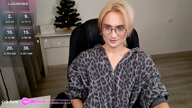 CuteYukiKun online show from 4, 12, 2025