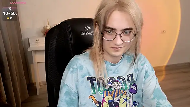 Snapshot of CuteYukiKun chatting on 17, 4, 2026 CuteYukiKun online show from 17, 4, 2026