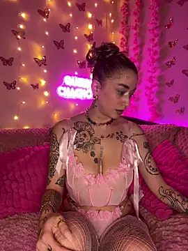 Chachou000 online show from 22, 3, 2025