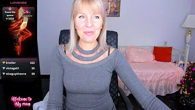 Snapshot of Anita_Tayson chatting on 25, 12, 2024 Anita Tayson online show from 25, 12, 2024