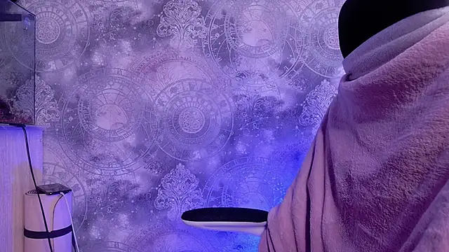 Sheila Hill  online show from 17, 11, 2025