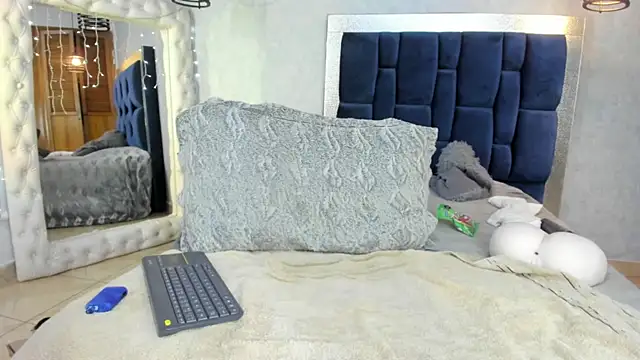 Snapshot of Levy_Steve chatting on 16, 12, 2025 Levy Steve online show from 16, 12, 2025