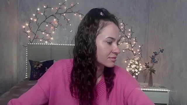 KaraCriegs online show from 15, 4, 2026