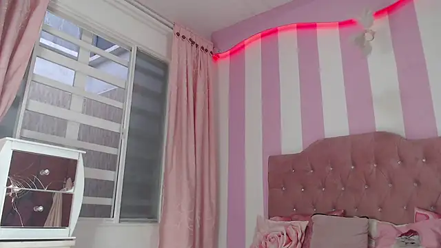 Snapshot of zaleya_mateus chatting on 17, 6, 2026 zaleya mateus online show from 17, 6, 2026
