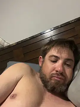 Snapshot of caliguy37 chatting on 10, 2, 2026 caliguy37 online show from 10, 2, 2026