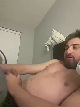 Snapshot of caliguy37 chatting on 11, 2, 2026 caliguy37 online show from 11, 2, 2026