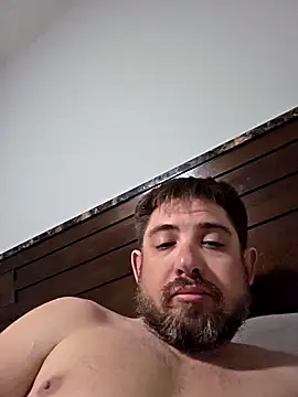 Snapshot of caliguy37 chatting on 23, 2, 2026 caliguy37 online show from 23, 2, 2026