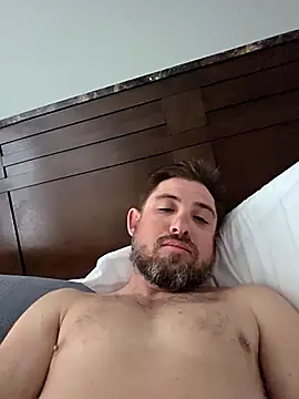 Snapshot of caliguy37 chatting on 4, 4, 2026 caliguy37 online show from 4, 4, 2026