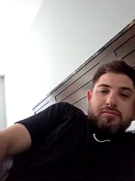 Snapshot of caliguy37 chatting on 25, 6, 2026 caliguy37 online show from 25, 6, 2026