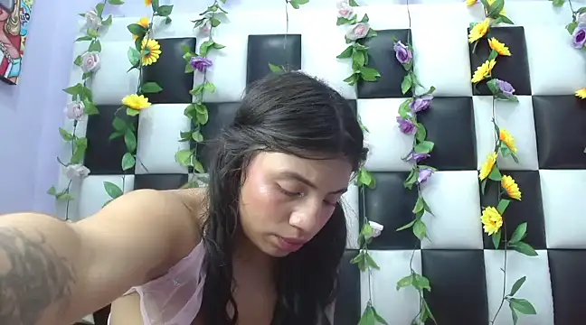 Snapshot of arianaa_tompsoon chatting on 2, 3, 2025 arianaa tompsoon online show from 2, 3, 2025