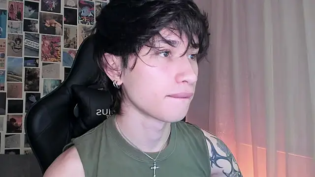 Snapshot of liamelf chatting on 26, 12, 2024 liamelf online show from 26, 12, 2024