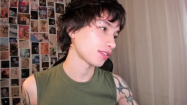 Snapshot of liamelf chatting on 15, 3, 2026 liamelf online show from 15, 3, 2026