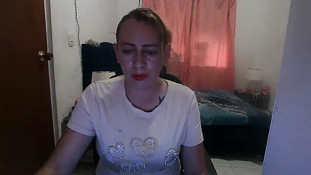 Snapshot of Chanel_87xxx chatting on 6, 4, 2026 Chanel 87xxx online show from 6, 4, 2026