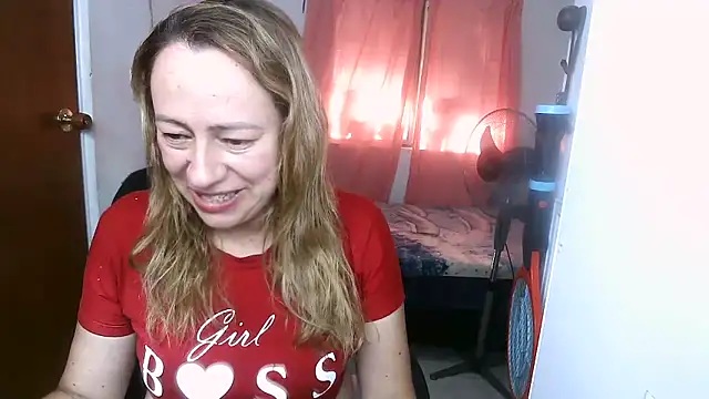 Snapshot of Chanel_87xxx chatting on 8, 4, 2026 Chanel 87xxx online show from 8, 4, 2026