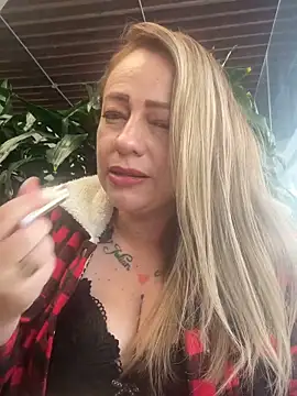 Snapshot of Chanel_87xxx chatting on 15, 4, 2026 Chanel 87xxx online show from 15, 4, 2026