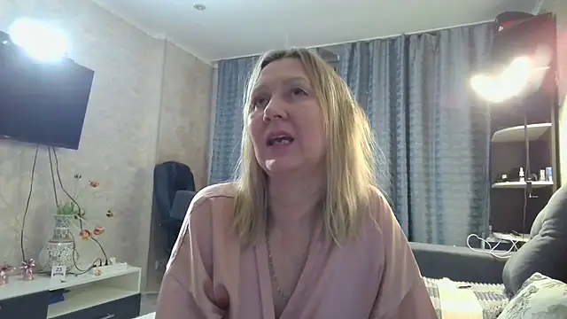Snapshot of WindChristy chatting on 13, 3, 2026 WindChristy online show from 13, 3, 2026