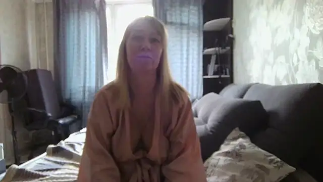 Snapshot of WindChristy chatting on 19, 6, 2026 WindChristy online show from 19, 6, 2026