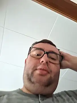 Javier bear online show from 10, 11, 2025