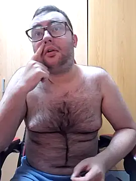 Snapshot of Javier_bear chatting on 6, 5, 2026 Javier bear online show from 6, 5, 2026