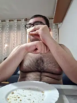 Snapshot of Javier_bear chatting on 30, 5, 2026 Javier bear online show from 30, 5, 2026