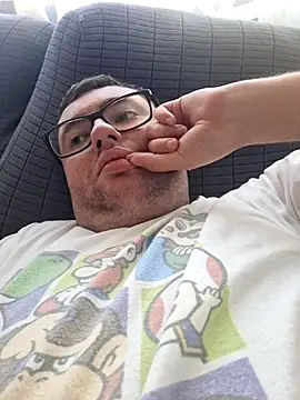 Snapshot of Javier_bear chatting on 1, 6, 2026 Javier bear online show from 1, 6, 2026