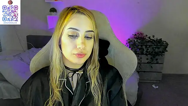 Snapshot of MoranaKit chatting on 6, 2, 2025 MoranaKit online show from 6, 2, 2025