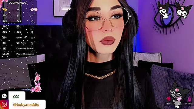 kimMaddiee online show from 19, 10, 2025