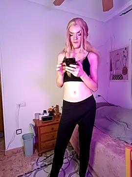 LillyAmore online show from 9, 2, 2025