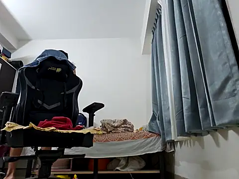 Snapshot of desi_strip_alfa chatting on 18, 2, 2025 desi strip alfa online show from 18, 2, 2025