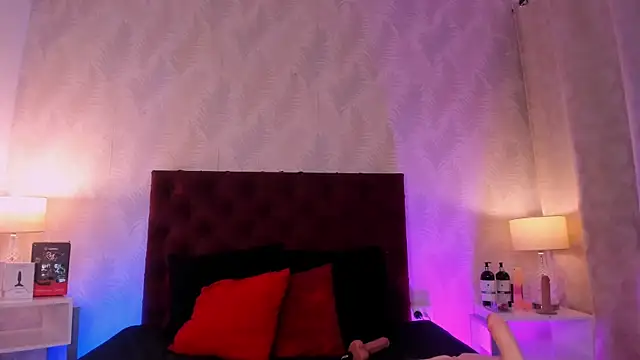 Snapshot of laura_bassi chatting on 13, 3, 2025 laura bassi online show from 13, 3, 2025