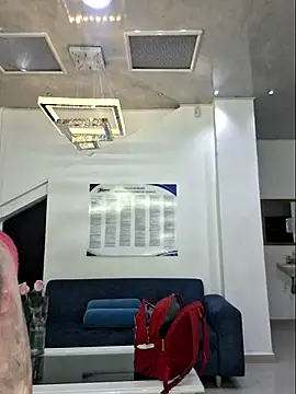 Snapshot of laura_bassi chatting on 13, 9, 2025 laura bassi online show from 13, 9, 2025