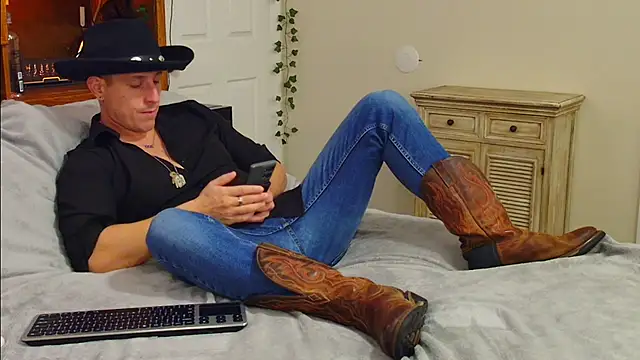 Snapshot of zack_Fisher chatting on 13, 1, 2026 zack Fisher online show from 13, 1, 2026