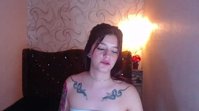 Snapshot of LiaHarryis chatting on 28, 2, 2025 LiaHarryis online show from 28, 2, 2025