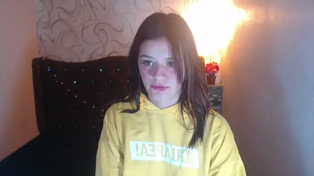 Snapshot of LiaHarryis chatting on 5, 3, 2025 LiaHarryis online show from 5, 3, 2025